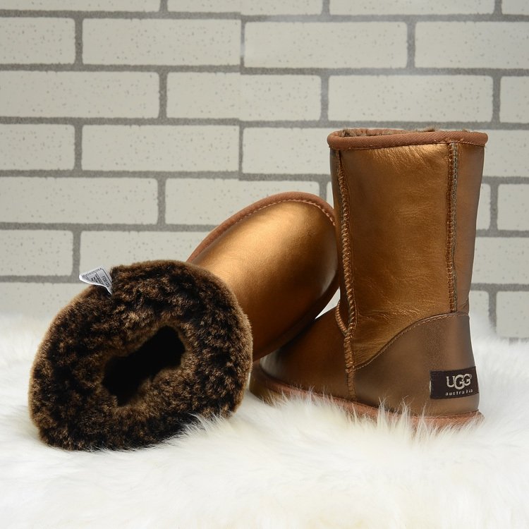 Ugg classic deals short 1