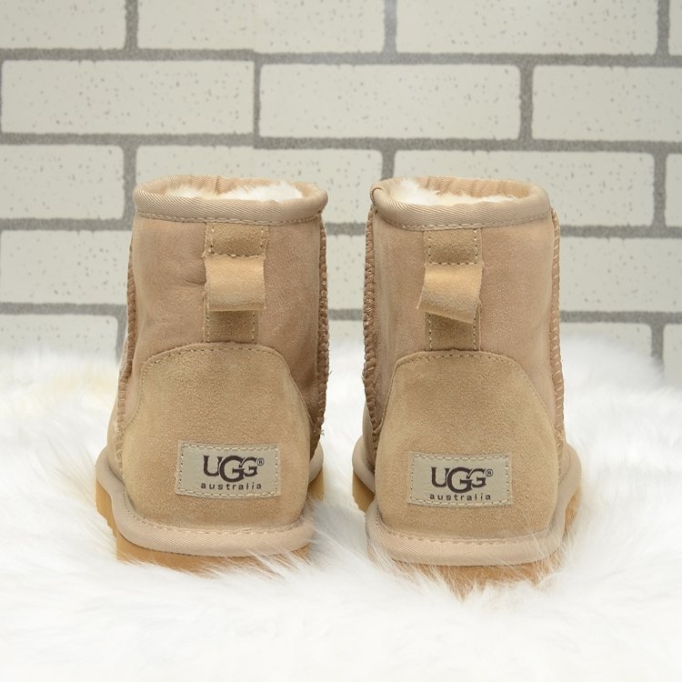 Угги кроссовки. Угг мини беж. Угги ультра мини беж. UGG Australia кроссовки. UGG бежевые Sacci.