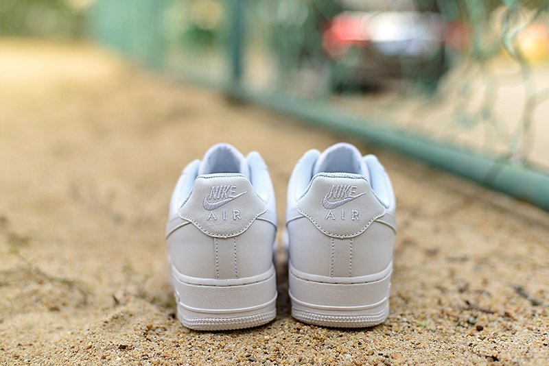 white nike air force 1 low men's