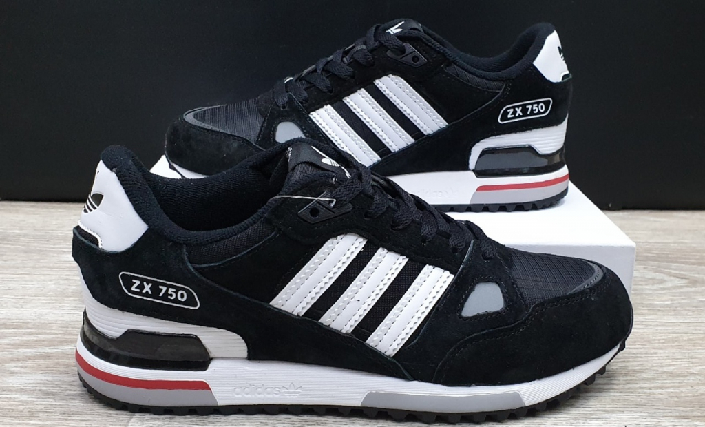 zx 750 black and white