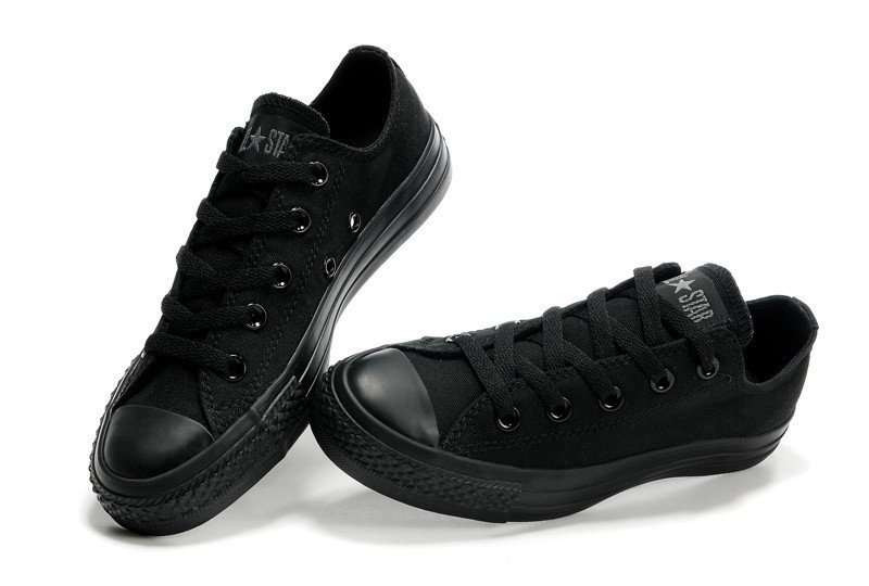 Купить низкие кроссовки. Кеды конверс фулл Блэк. Converse all Star Low Black низкие черные. Converse all Star Black мужские. Кеды конверс all Star Low чёрные.