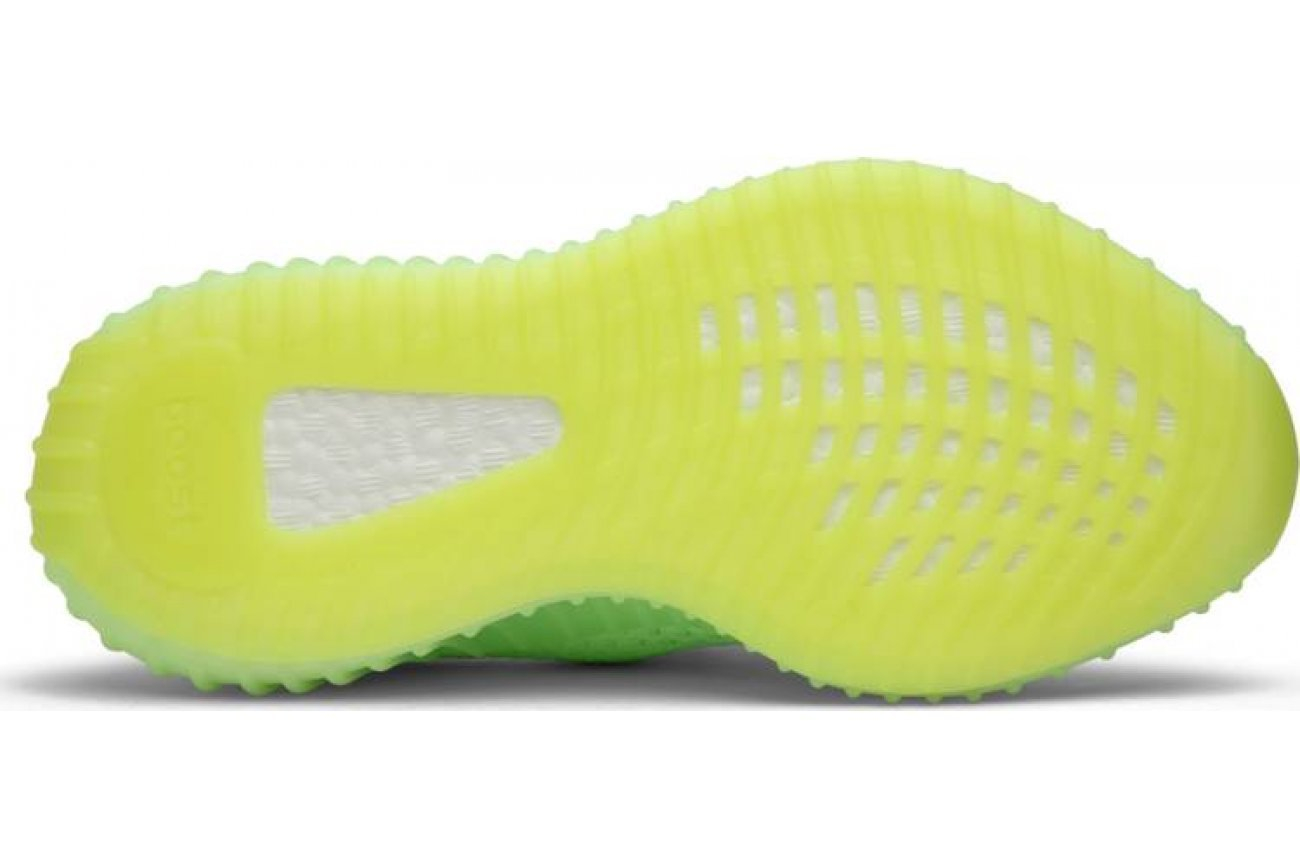 Yeezy boost 350 hot sale glow in dark