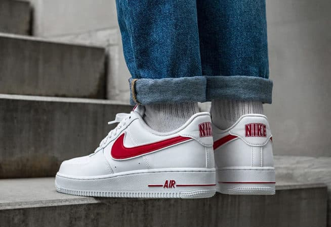 Nike air force cheap white with red swoosh