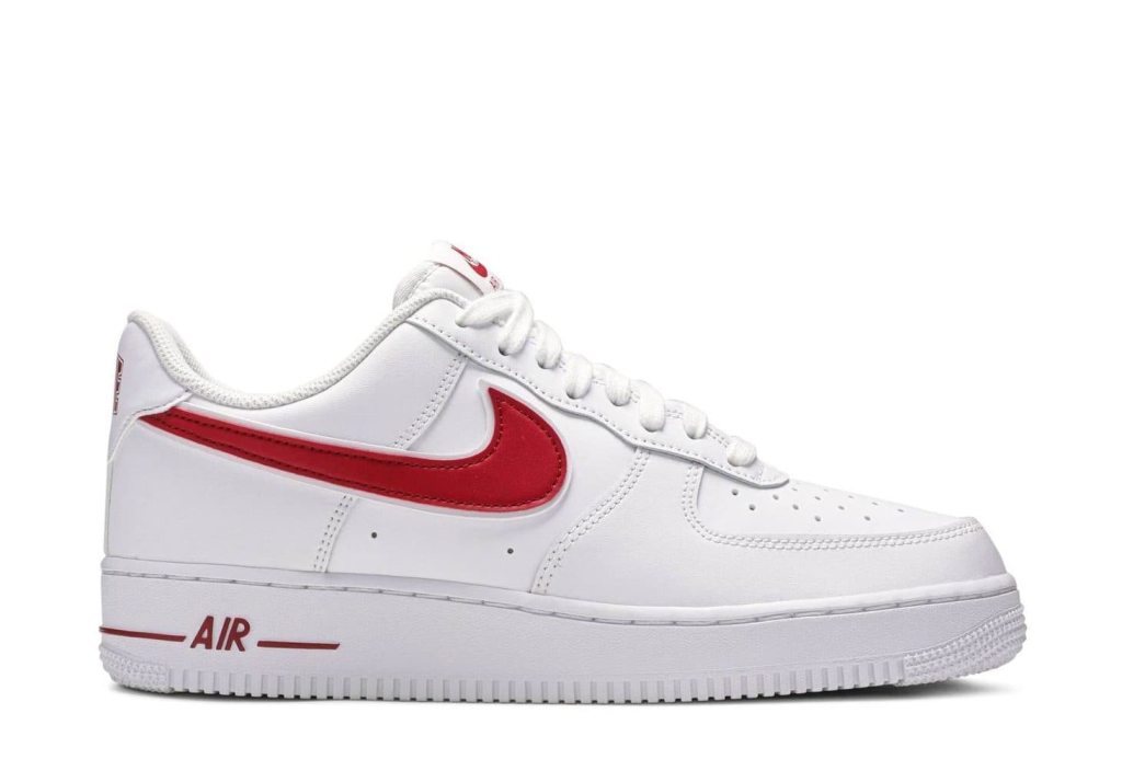 Nike air force 1 07 low store red and white