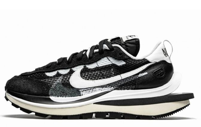 Кроссовки Nike x Sacai WaporWaffle (черно-белые)
