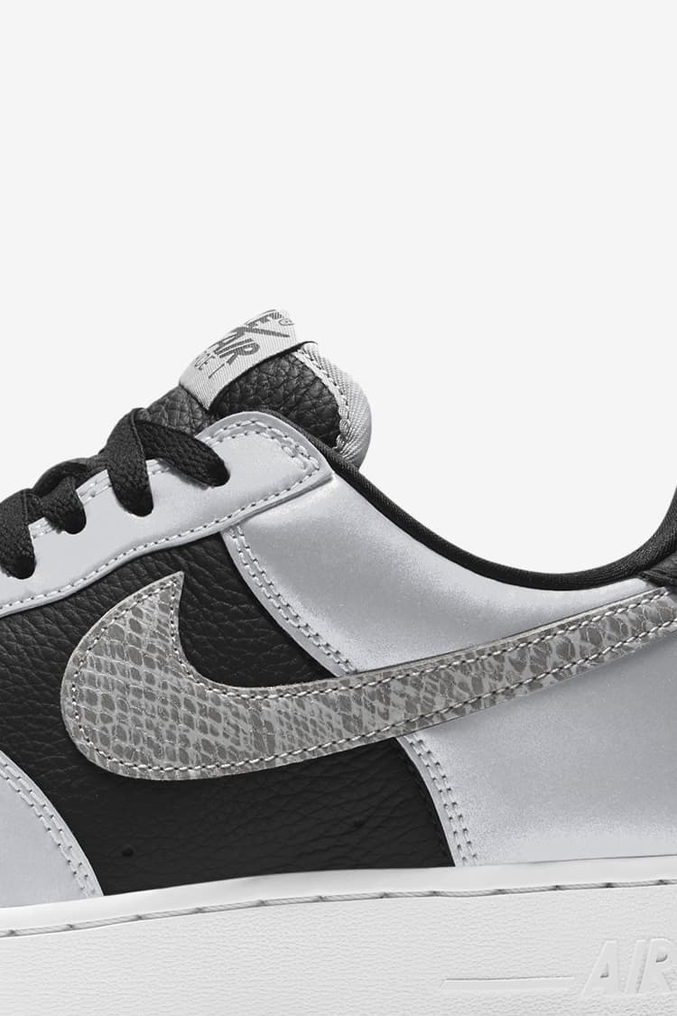 Nike Air Force 1 silver snake