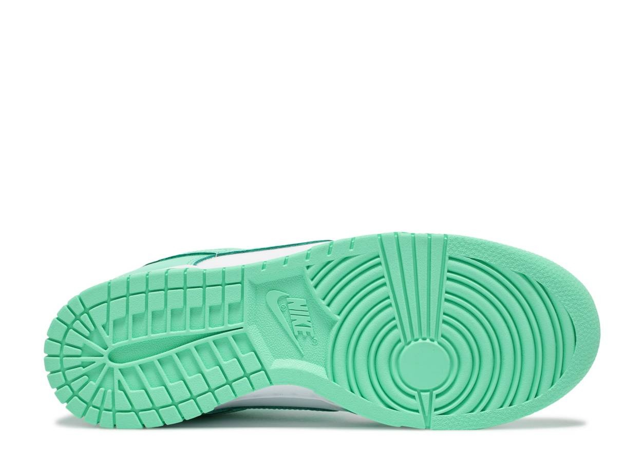 Nike 2024 green sole