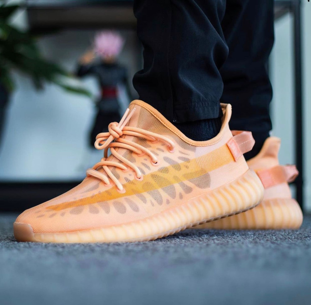 Yeezy boost hot sale clay v2