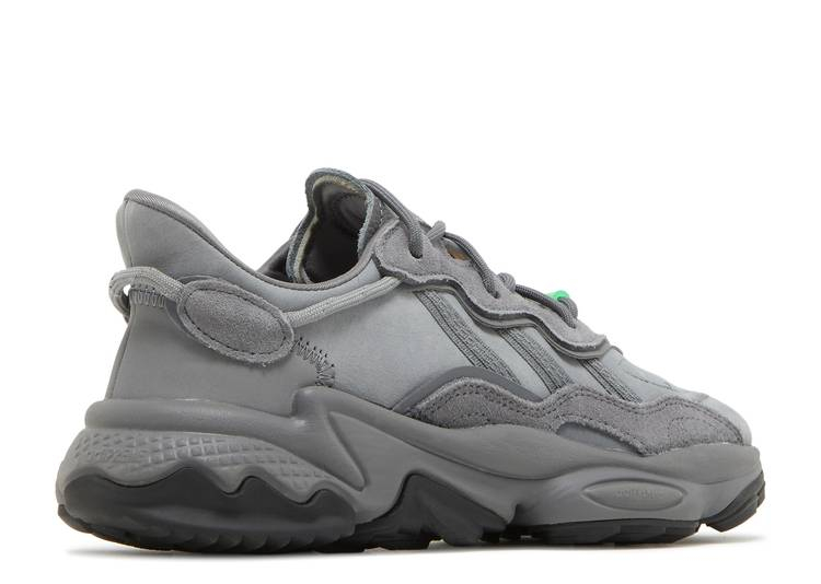 Adidas ozweego discount black solar green