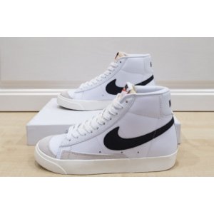 Nike Blazer Mid 77 (001)