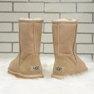 UGG Classic Short Beige