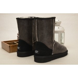 UGG Classic Short Gray