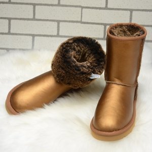 UGG Classic Short leather Gold