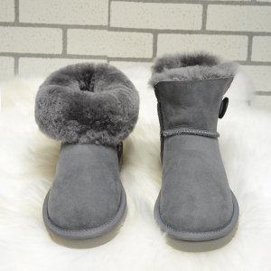 UGG Bailey Button Mini