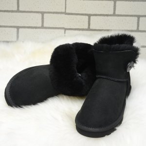 UGG Bailey Button Mini