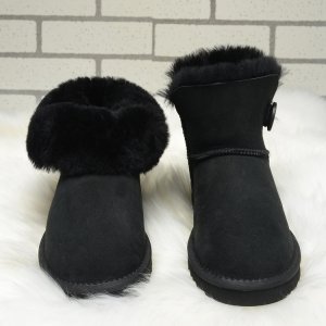 UGG Bailey Button Mini