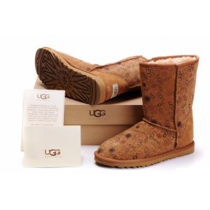 UGG Classic Short Fancy chestnut