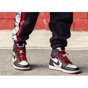 Кроссовки Nike Air Jordan 1 Retro High OG Bloodline