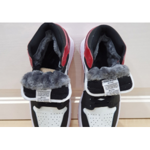 Кроссовки Jordan 1 Retro "Black Toe" Зимние