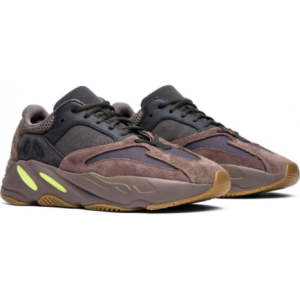 Кроссовки Adidas Yeezy Boost 700 Mauve (010)