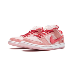 Кроссовки Nike Dunk Low X Strange Love Valentines Day