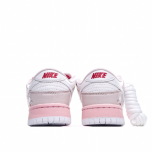 Кроссовки Nike Air Force 1 Staple x Nike SB Dunk Low “Pink Pigeon”