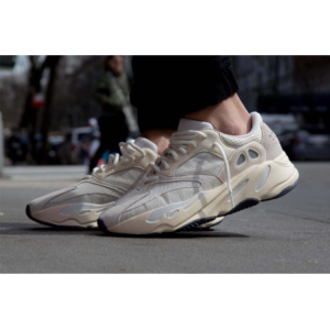 Кроссовки Adidas Yeezy Boost 700 V2 Analog