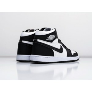 Кроссовки Nike Air Jordan 1 Retro High Og Black/White Зимние